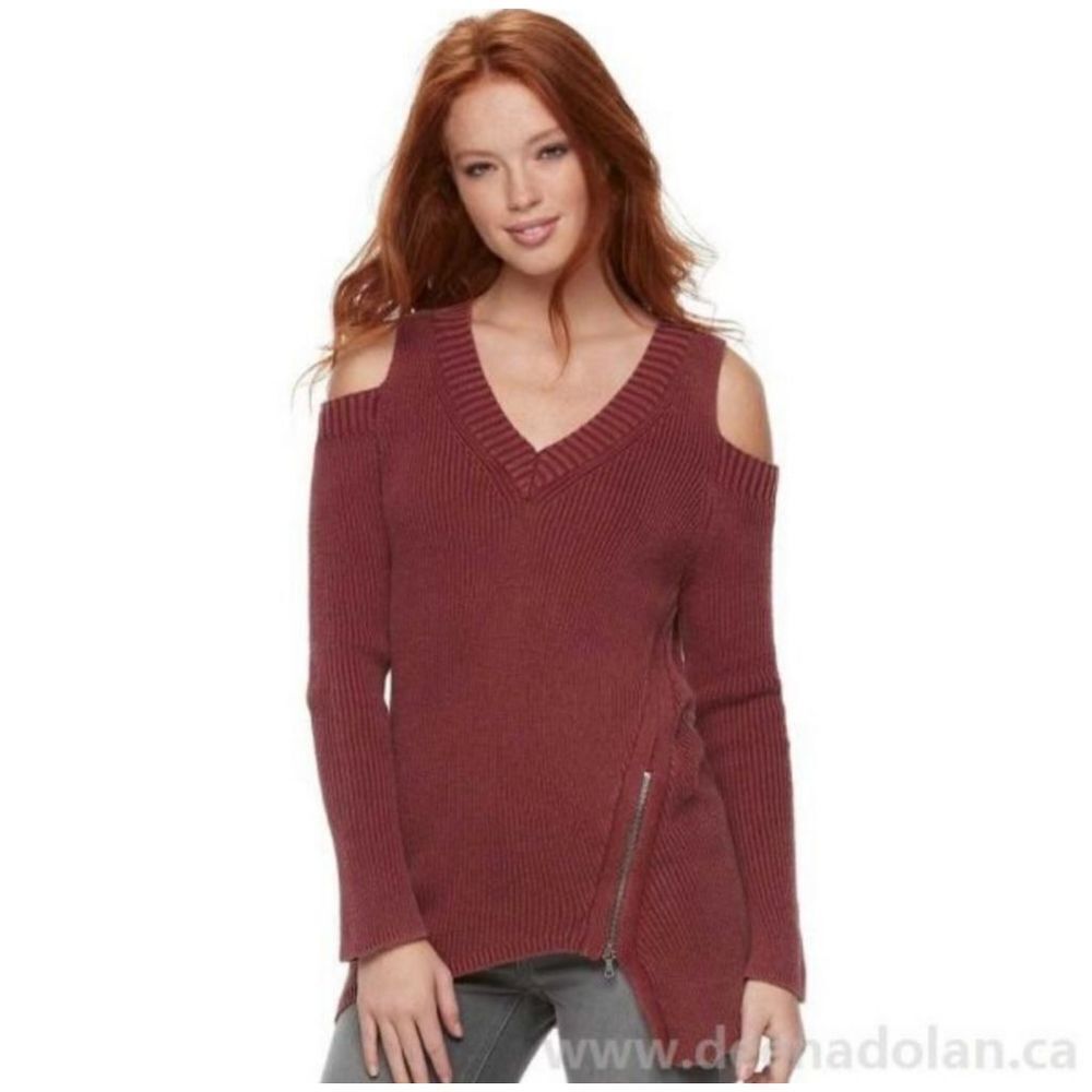 Rock & Republic Burgundy Cold Shoulder Sweater